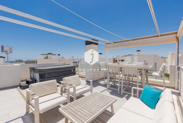 Resale - Villa -
Orihuela Costa - Lomas de Cabo Roig