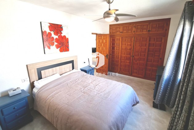 Resale - Villa -
San Miguel de Salinas - Inland