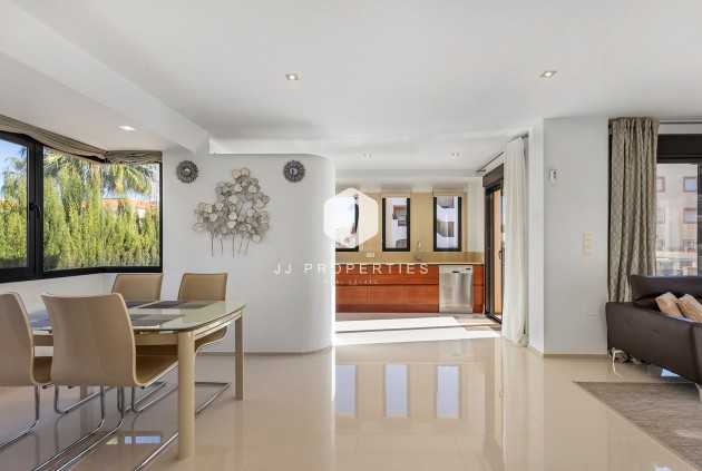 D'occasion - Villa -
Orihuela Costa - Costa Blanca