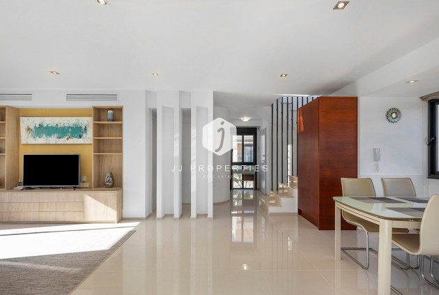 D'occasion - Villa -
Orihuela Costa - Costa Blanca