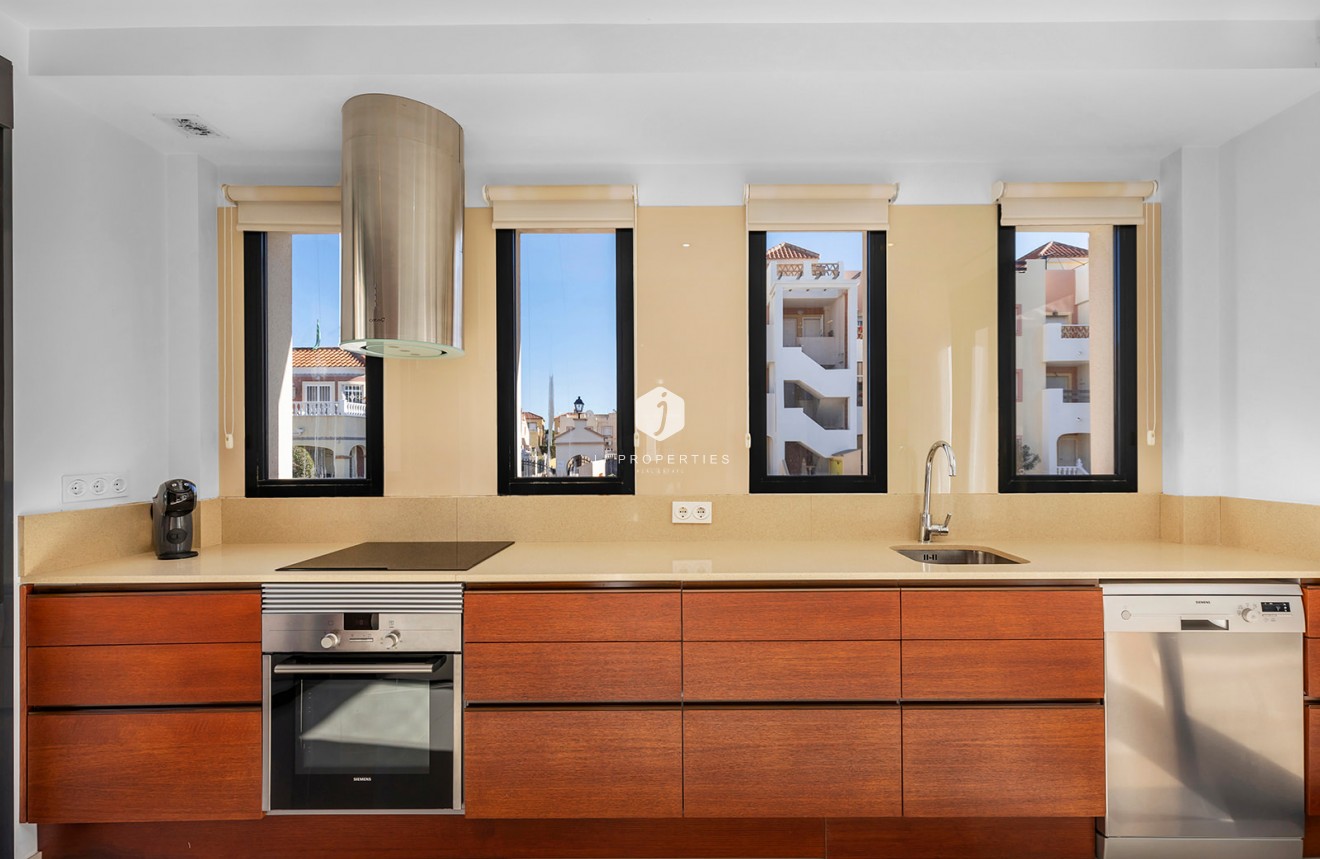 D'occasion - Villa -
Orihuela Costa - Costa Blanca