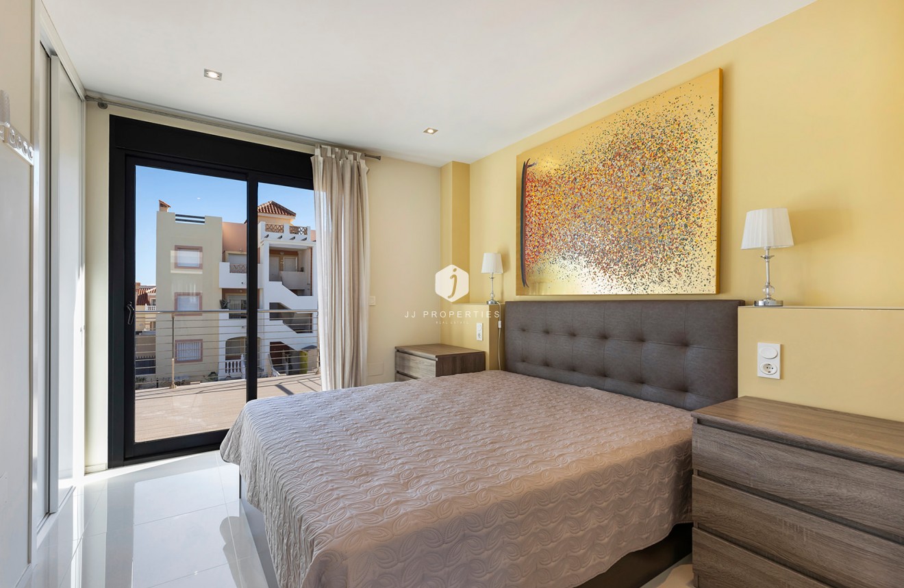 D'occasion - Villa -
Orihuela Costa - Costa Blanca