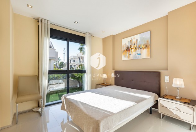 D'occasion - Villa -
Orihuela Costa - Costa Blanca
