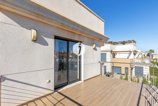 D'occasion - Villa -
Orihuela Costa - Costa Blanca