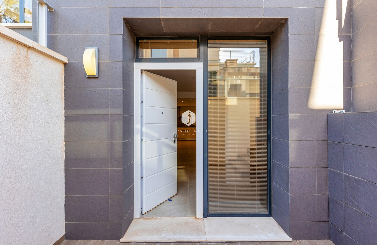 D'occasion - Villa -
Orihuela Costa - Costa Blanca