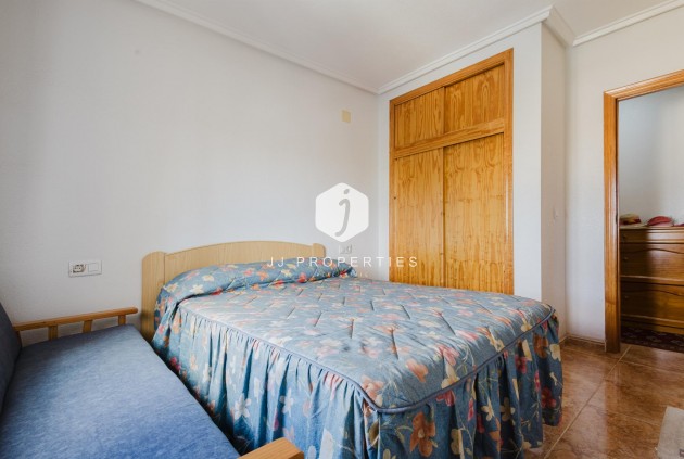 Resale - Apartment / flat -
Torrevieja - Costa Blanca