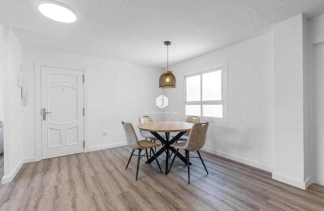 Resale - Apartment / flat -
Benijofar - Costa Blanca