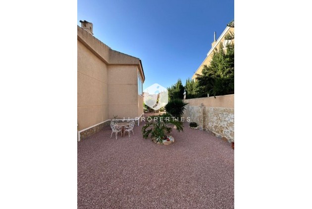 Resale - Villa -
Torrevieja - aguas nuevas