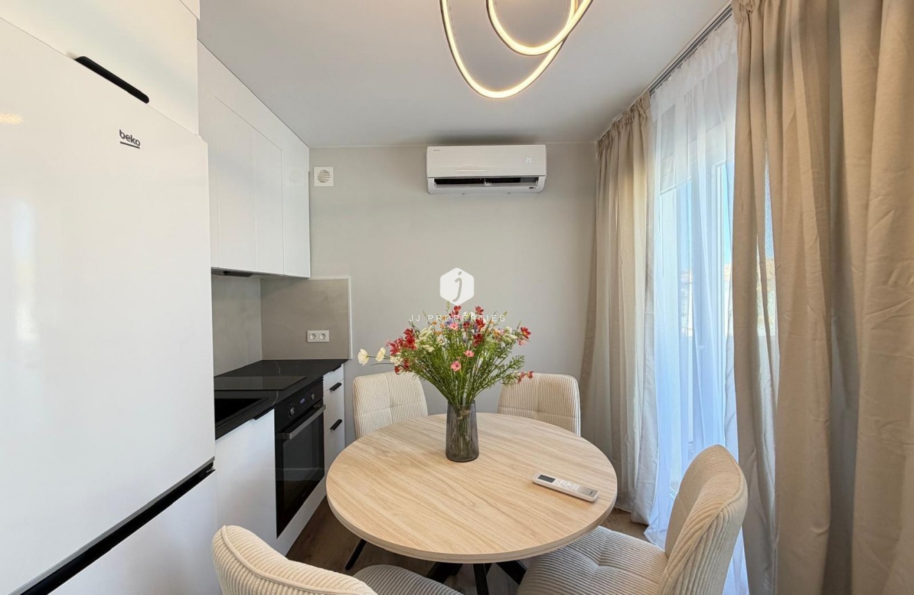 Resale - Apartment / flat -
San Miguel de Salinas - Blue Lagoon - Galán
