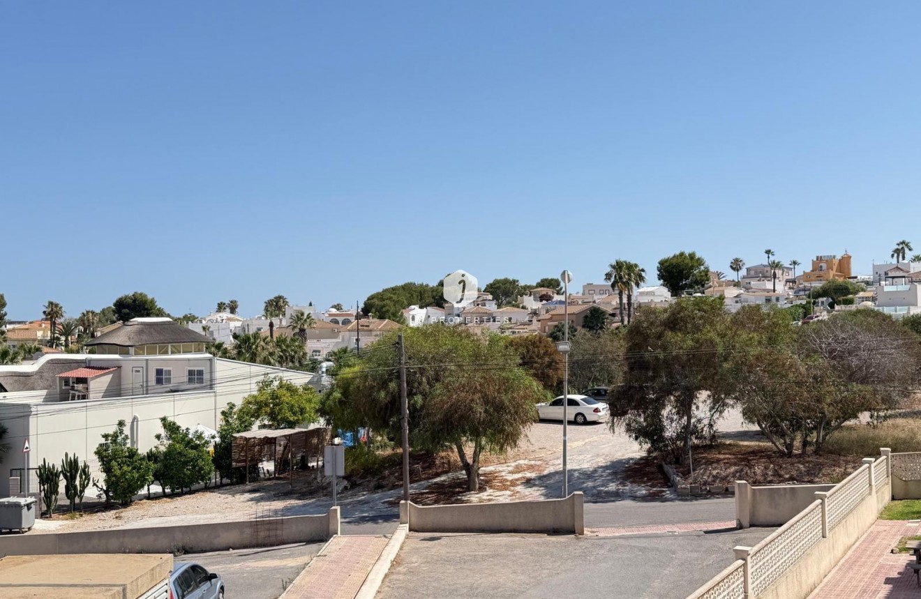 Resale - Apartment / flat -
San Miguel de Salinas - Blue Lagoon - Galán