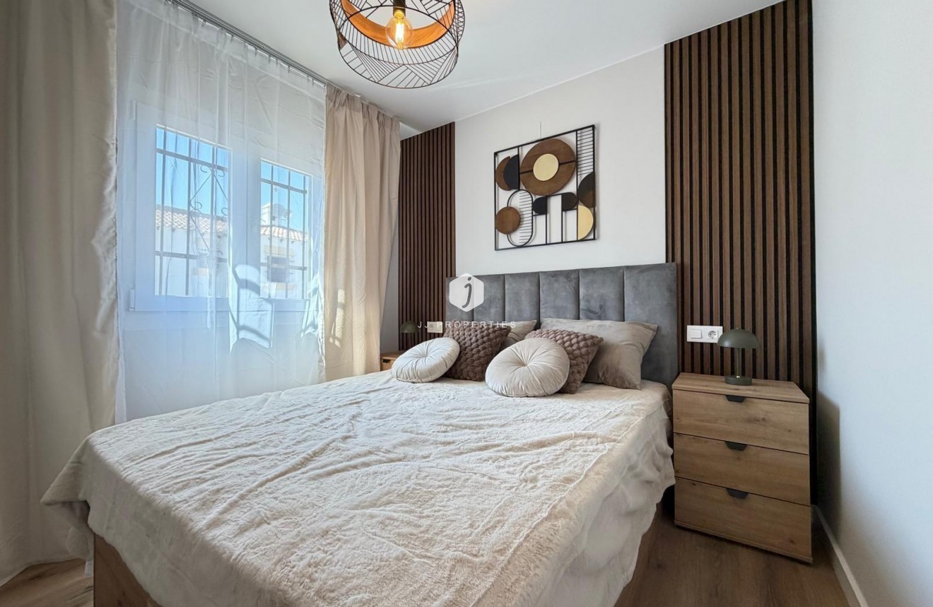 Resale - Apartment / flat -
San Miguel de Salinas - Blue Lagoon - Galán