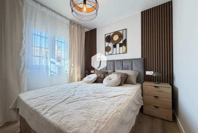 Resale - Apartment / flat -
San Miguel de Salinas - Blue Lagoon - Galán