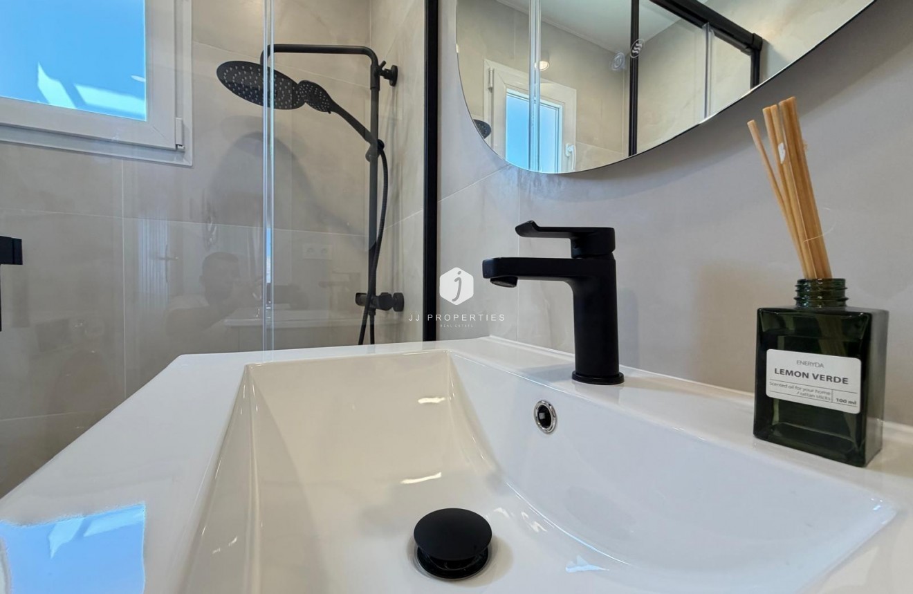 Resale - Apartment / flat -
San Miguel de Salinas - Blue Lagoon - Galán