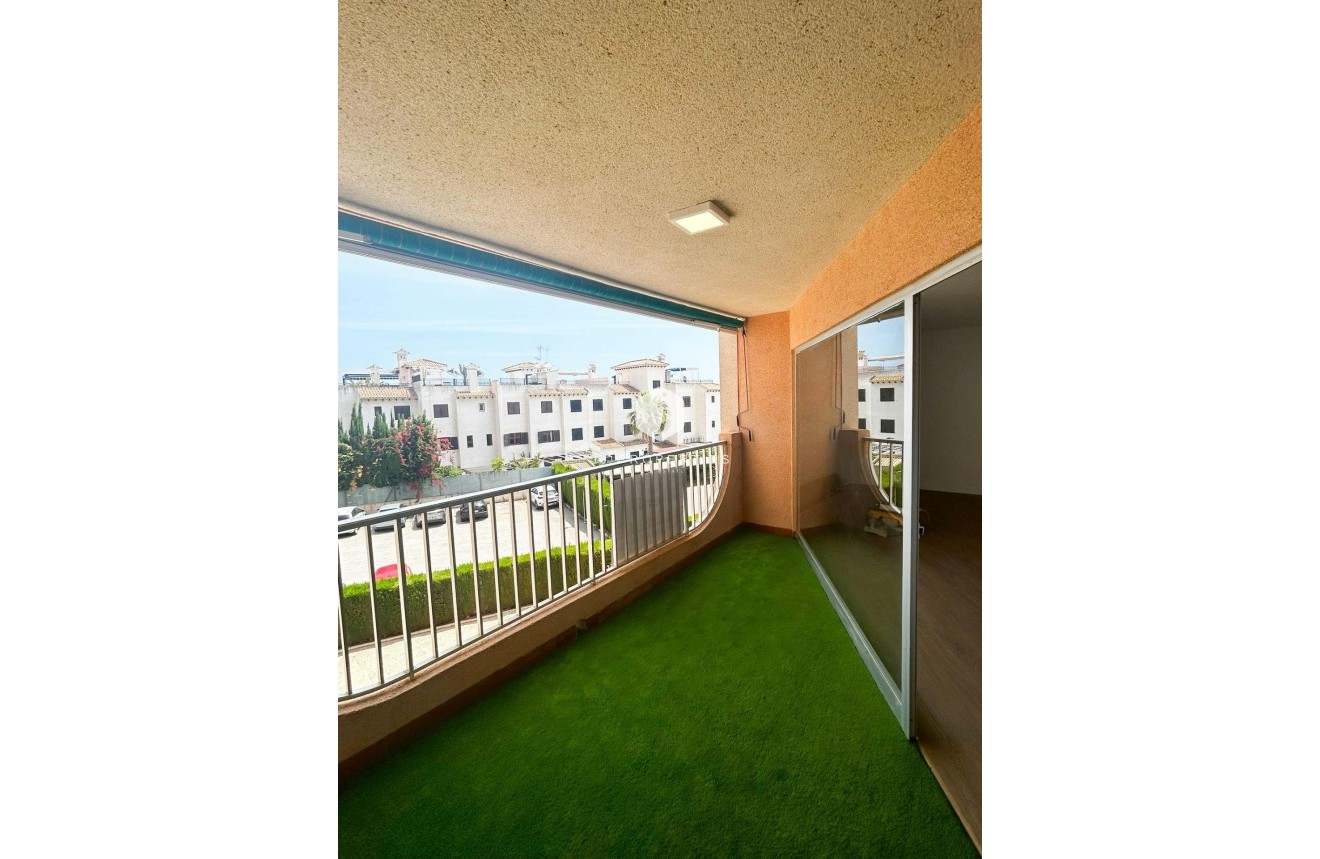 Resale - Apartment / flat -
Orihuela Costa - La Regia