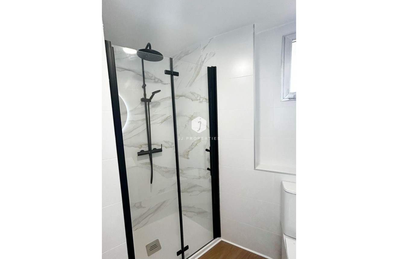 Resale - Apartment / flat -
Orihuela Costa - La Regia