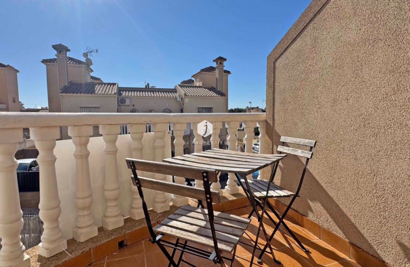 Resale - Chalet -
Orihuela Costa - Costa Blanca