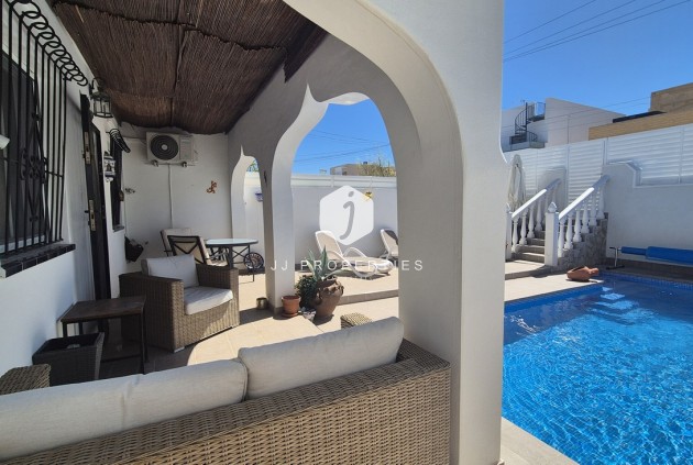 Resale - Chalet -
San Miguel de Salinas - Inland