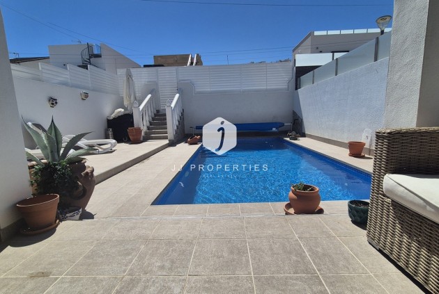 Resale - Chalet -
San Miguel de Salinas - Inland