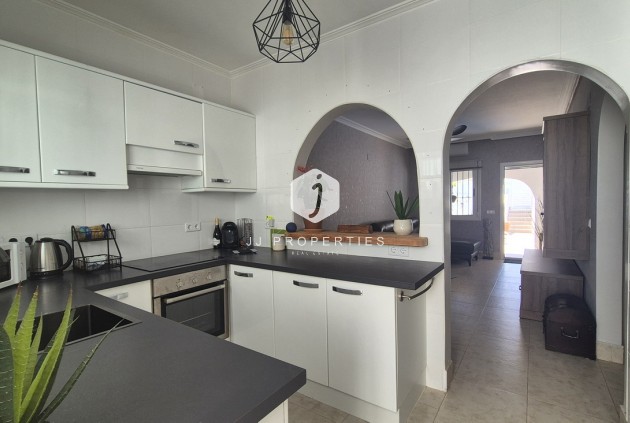 Resale - Chalet -
San Miguel de Salinas - Inland