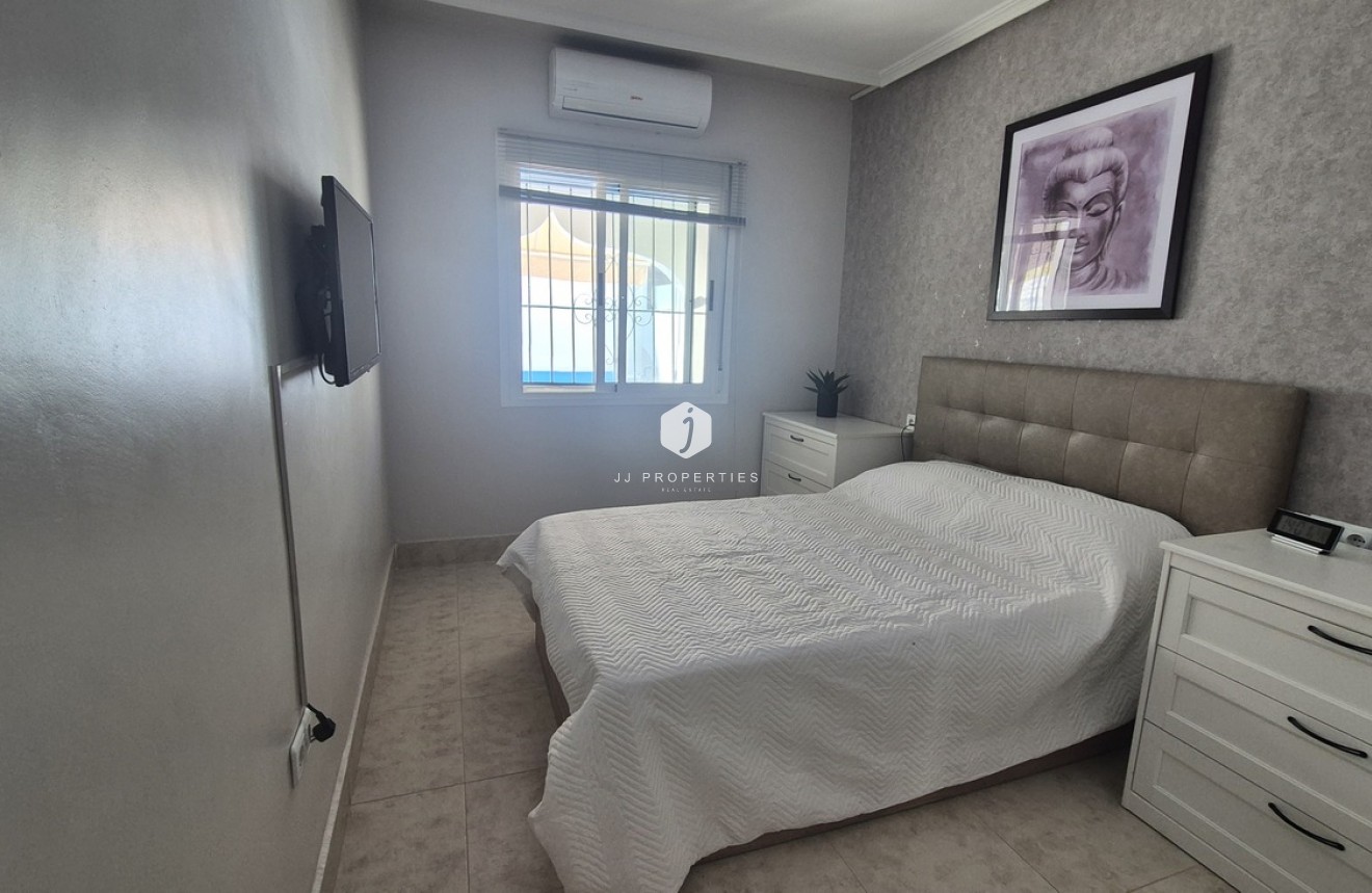 Resale - Chalet -
San Miguel de Salinas - Inland