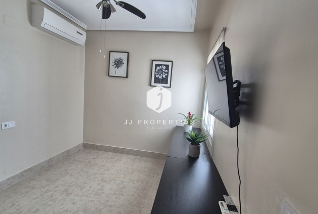 Resale - Chalet -
San Miguel de Salinas - Inland