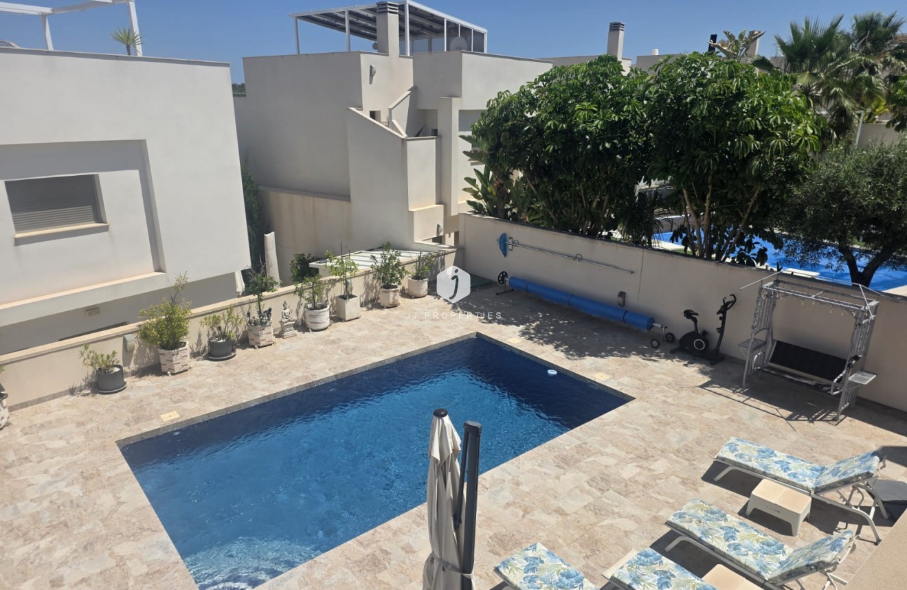 Resale - Villa -
San Miguel de Salinas - Inland