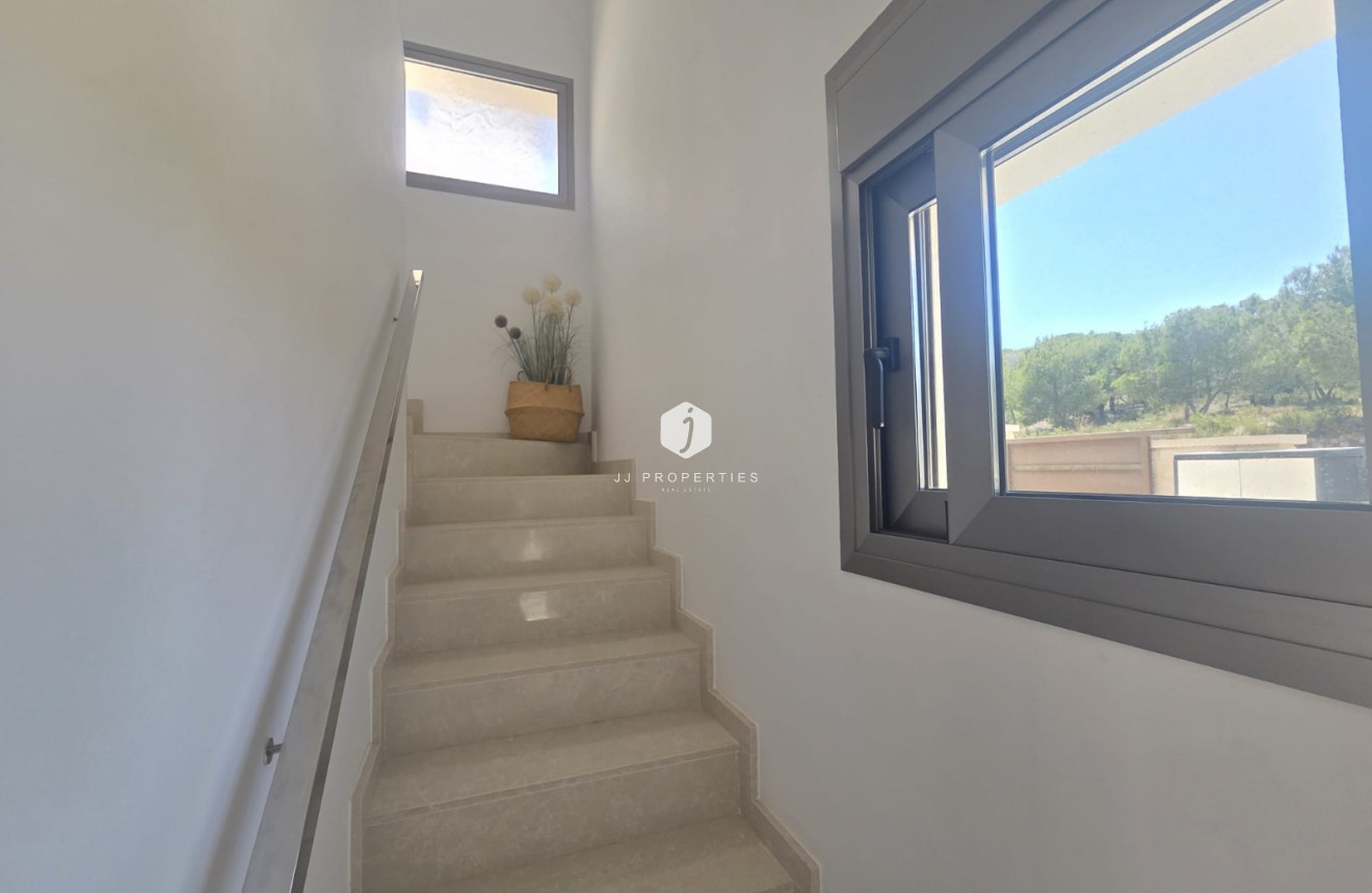 Resale - Villa -
San Miguel de Salinas - Inland