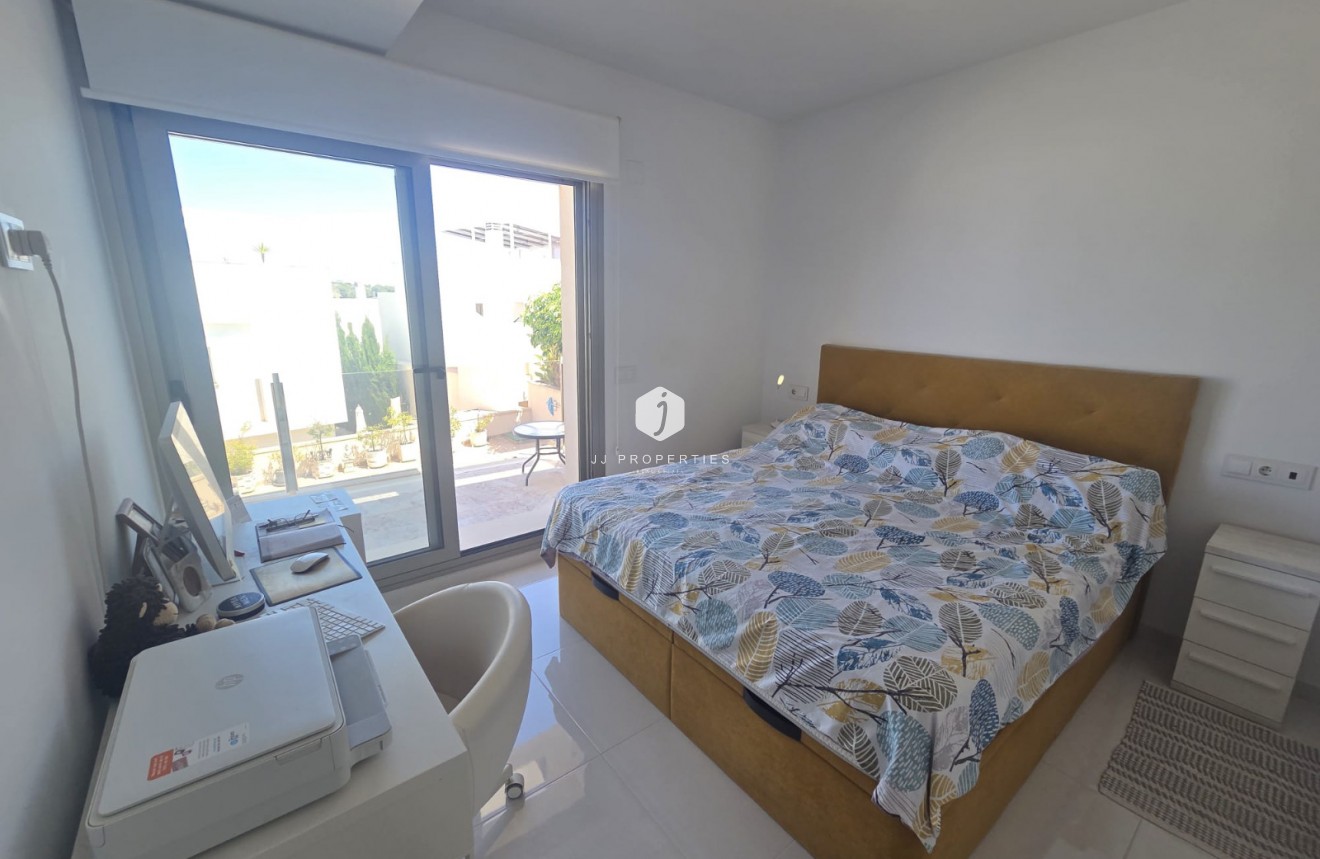 Resale - Villa -
San Miguel de Salinas - Inland