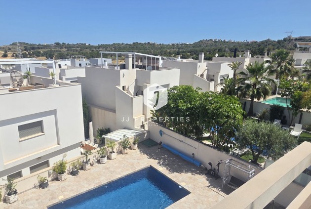 Resale - Villa -
San Miguel de Salinas - Inland