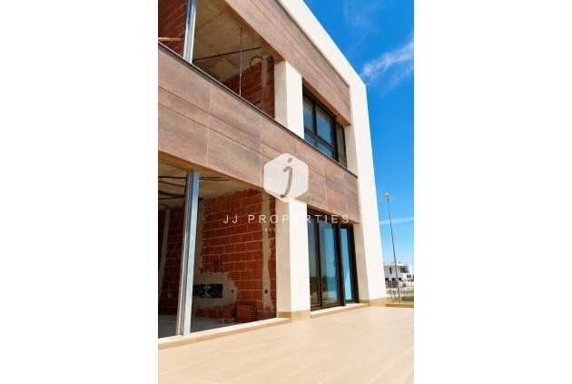 Nouvelle construction - Chalet -
Dolores - Sector 2