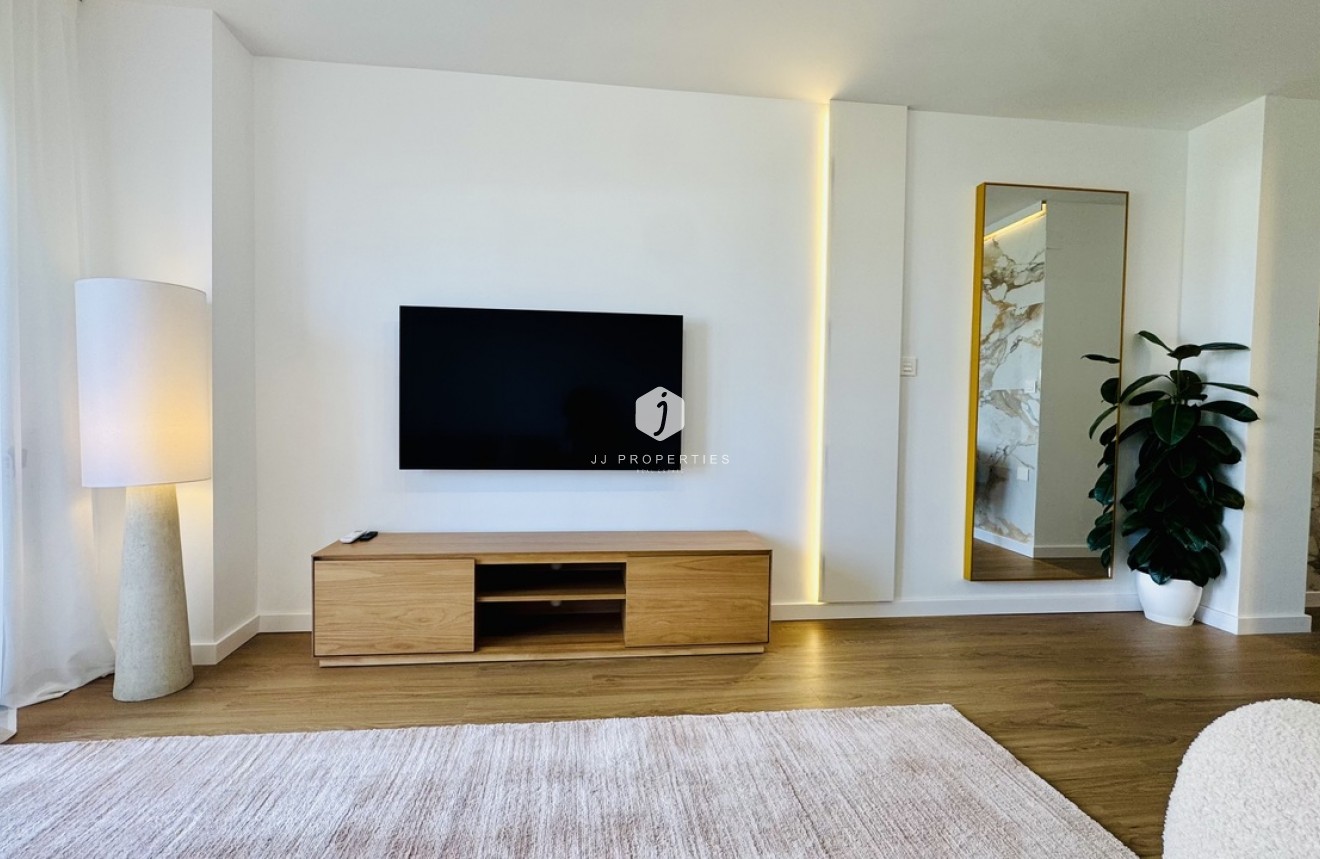 Resale - Penthouse -
Punta Prima - Costa Blanca