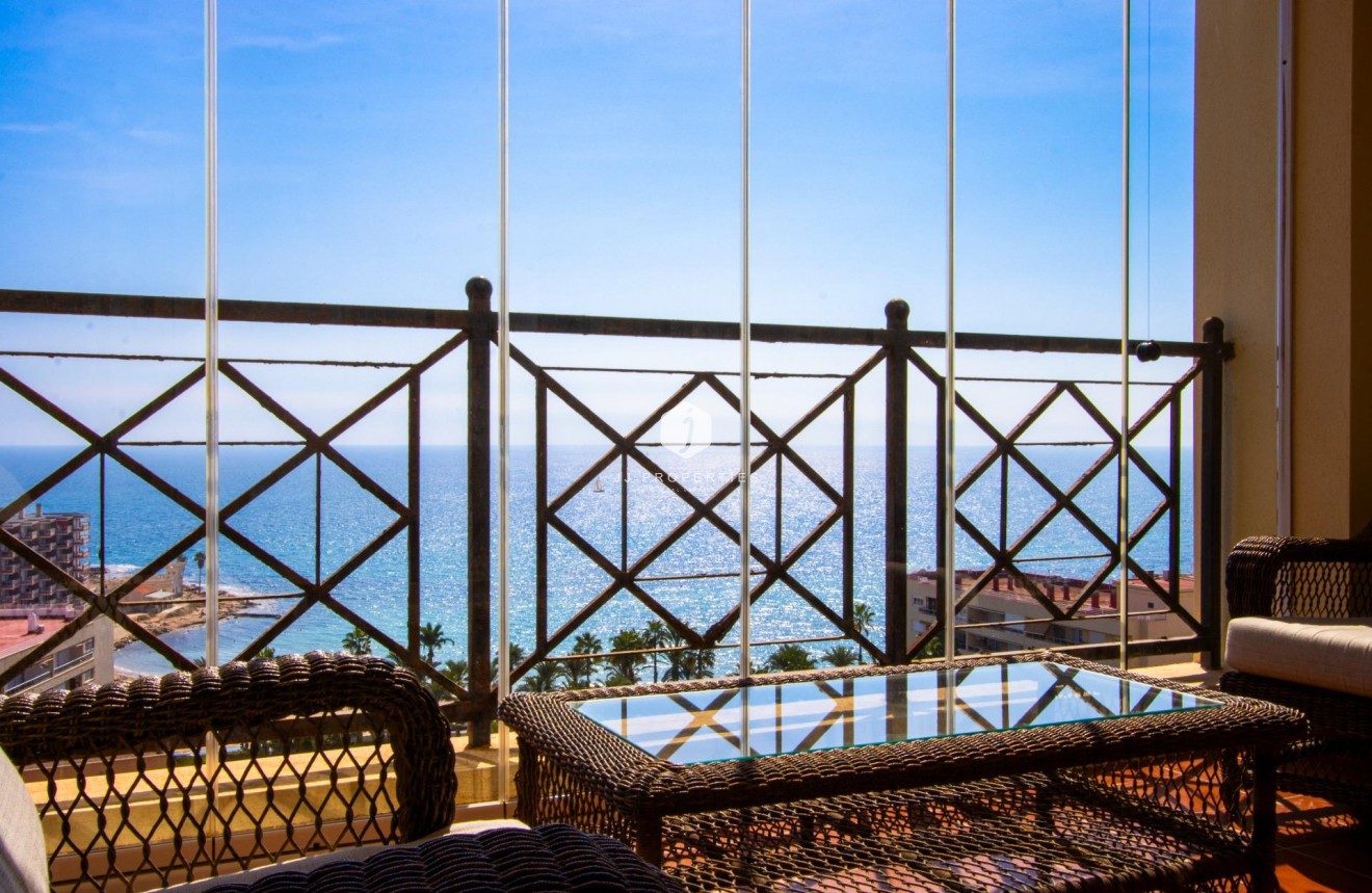 Resale - Apartment / flat -
Torrevieja - Los Frutales