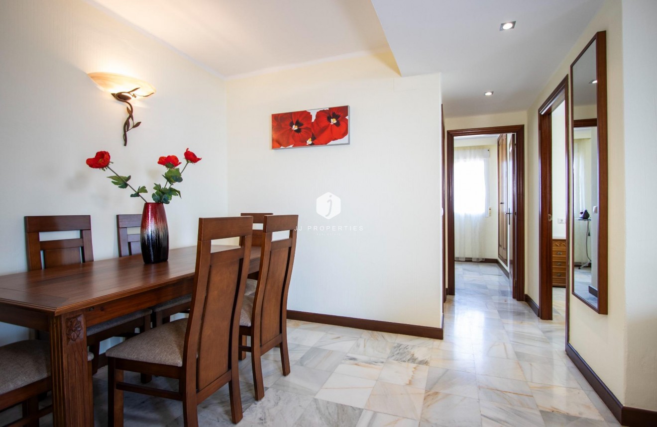 Resale - Apartment / flat -
Torrevieja - Los Frutales