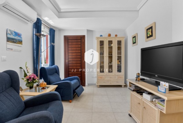 Resale - Chalet -
Torrevieja - Costa Blanca