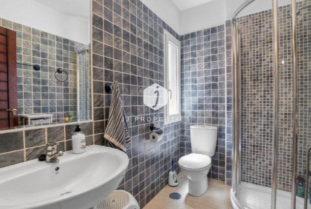 Resale - Chalet -
Torrevieja - Costa Blanca