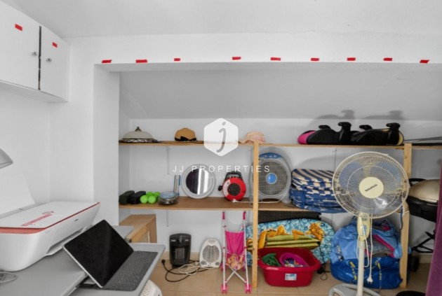 Resale - Chalet -
Torrevieja - Costa Blanca