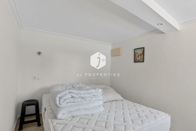 Resale - Chalet -
Torrevieja - Costa Blanca