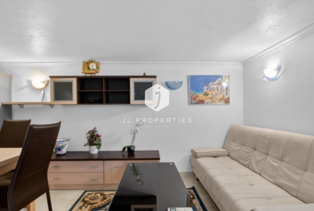 Resale - Chalet -
Torrevieja - Costa Blanca