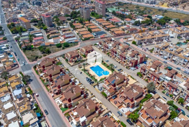 Resale - Chalet -
Torrevieja - Costa Blanca
