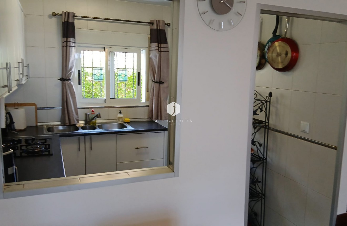 Resale - Chalet -
Orihuela Costa - Costa Blanca