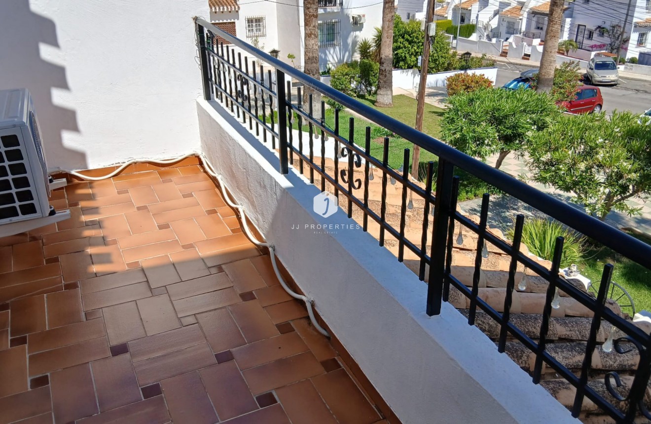 Resale - Chalet -
Orihuela Costa - Costa Blanca