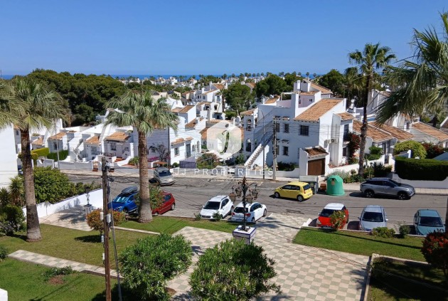 Resale - Chalet -
Orihuela Costa - Costa Blanca