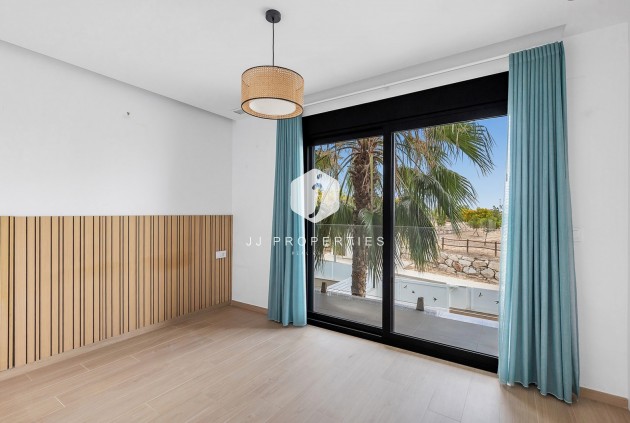 Resale - Villa -
Benijofar - Costa Blanca