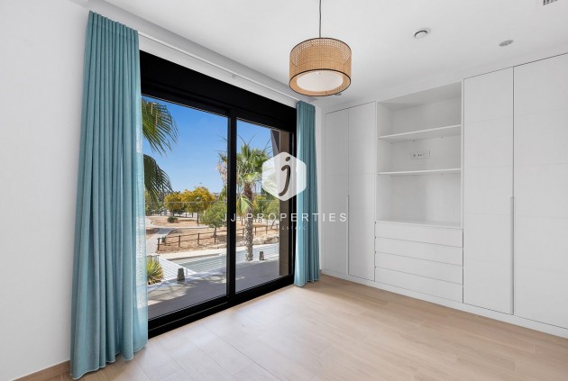 Resale - Villa -
Benijofar - Costa Blanca