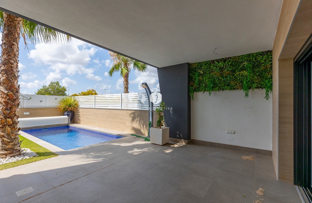 Resale - Villa -
Benijofar - Costa Blanca
