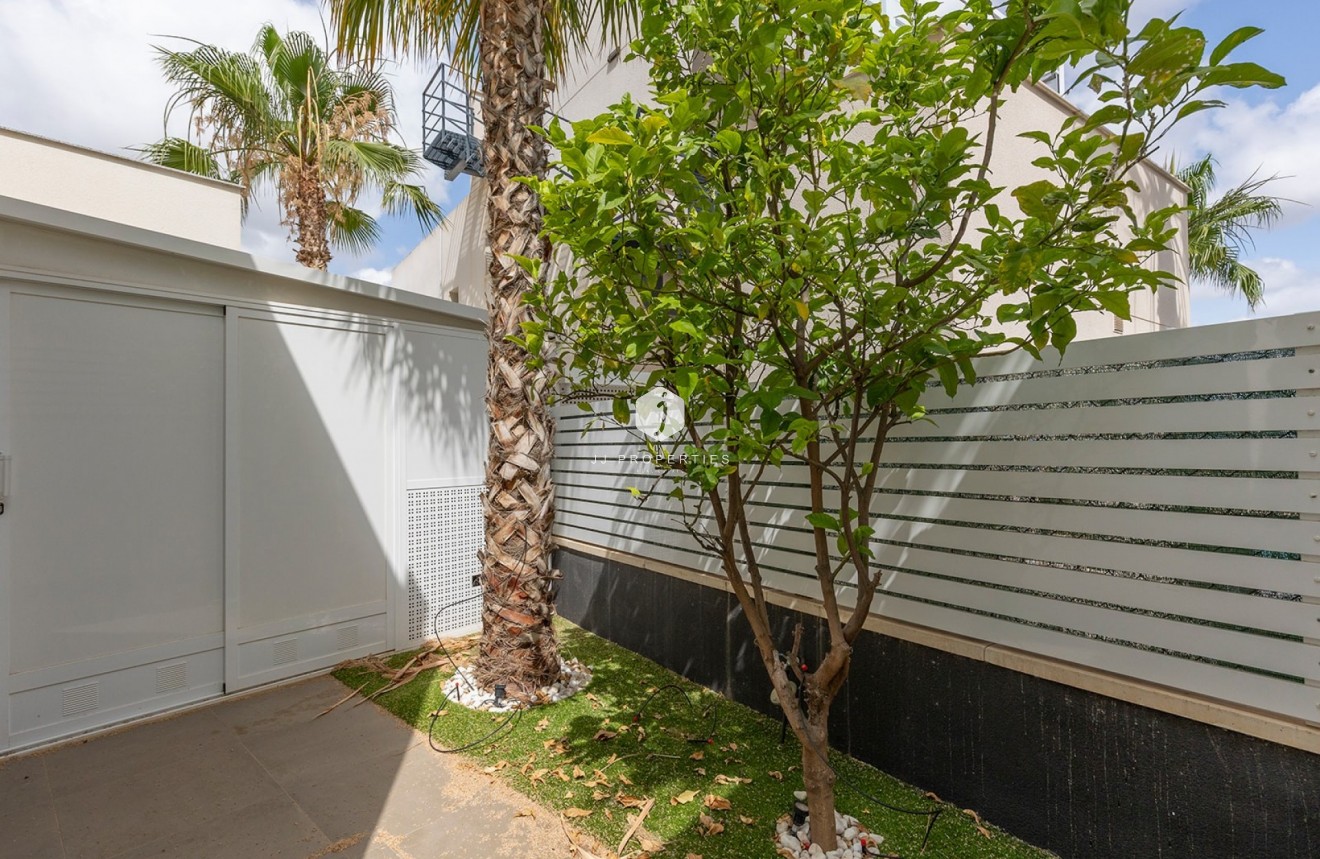 Resale - Villa -
Benijofar - Costa Blanca