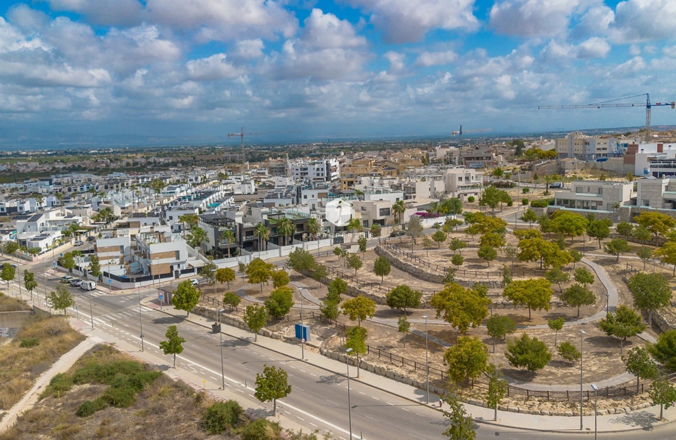 Resale - Villa -
Benijofar - Costa Blanca