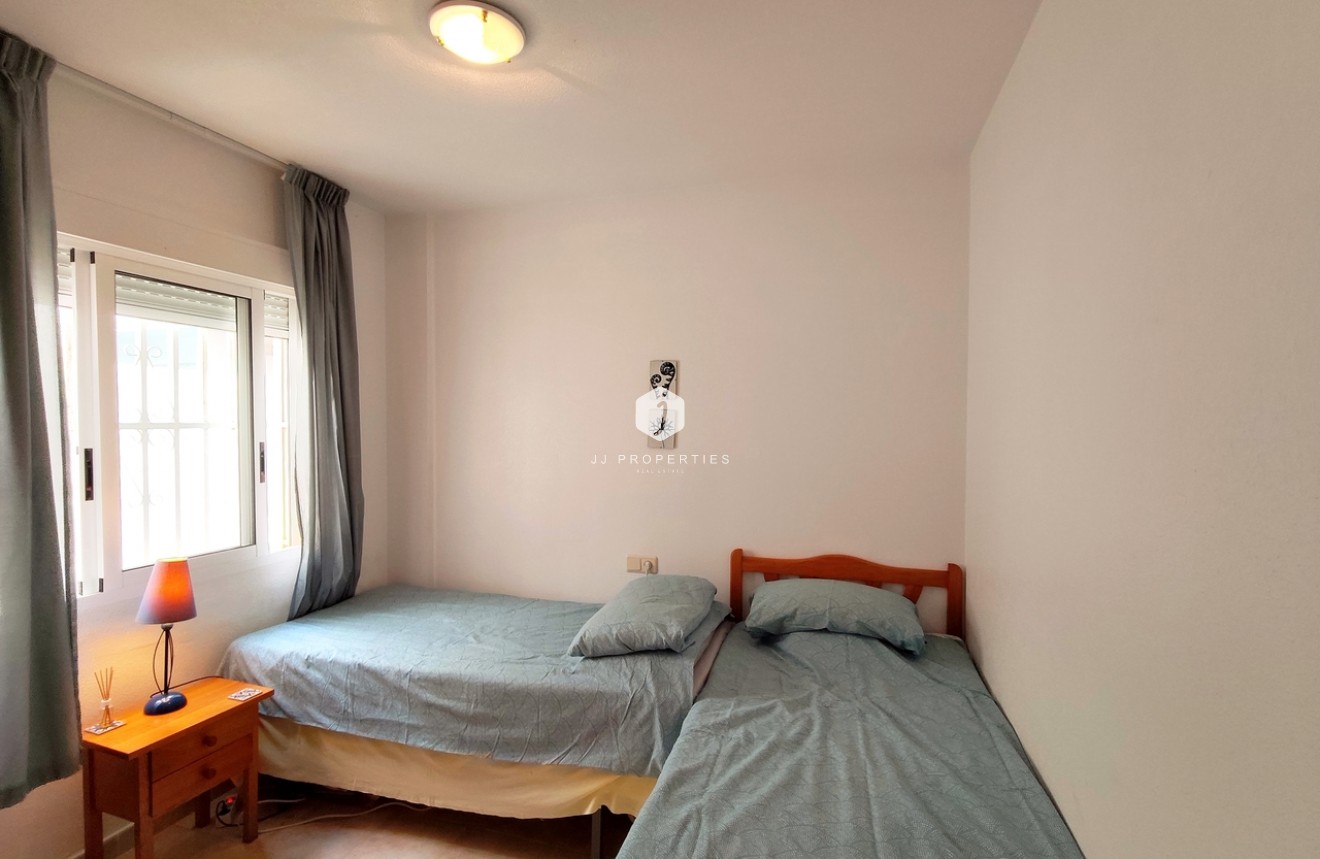 Resale - Apartment / flat -
La Zenia - Costa Blanca