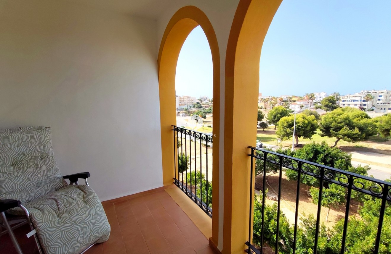 Resale - Apartment / flat -
La Zenia - Costa Blanca