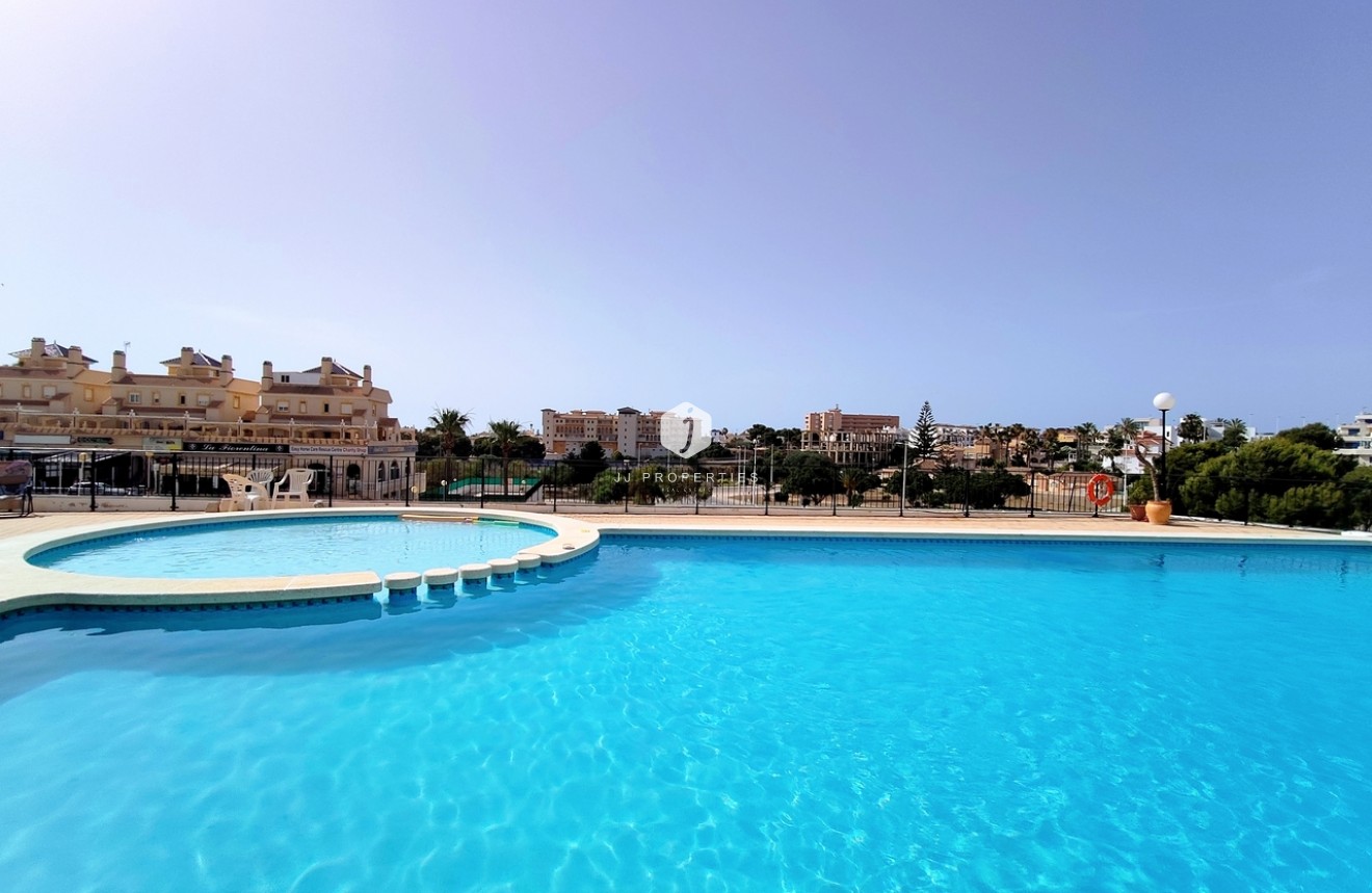 Resale - Apartment / flat -
La Zenia - Costa Blanca